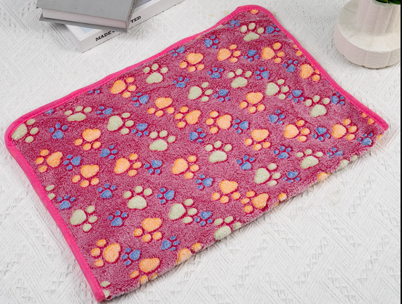 Cat and Dog Blankets Soft Warm Fleece Flannel Pet Blanket