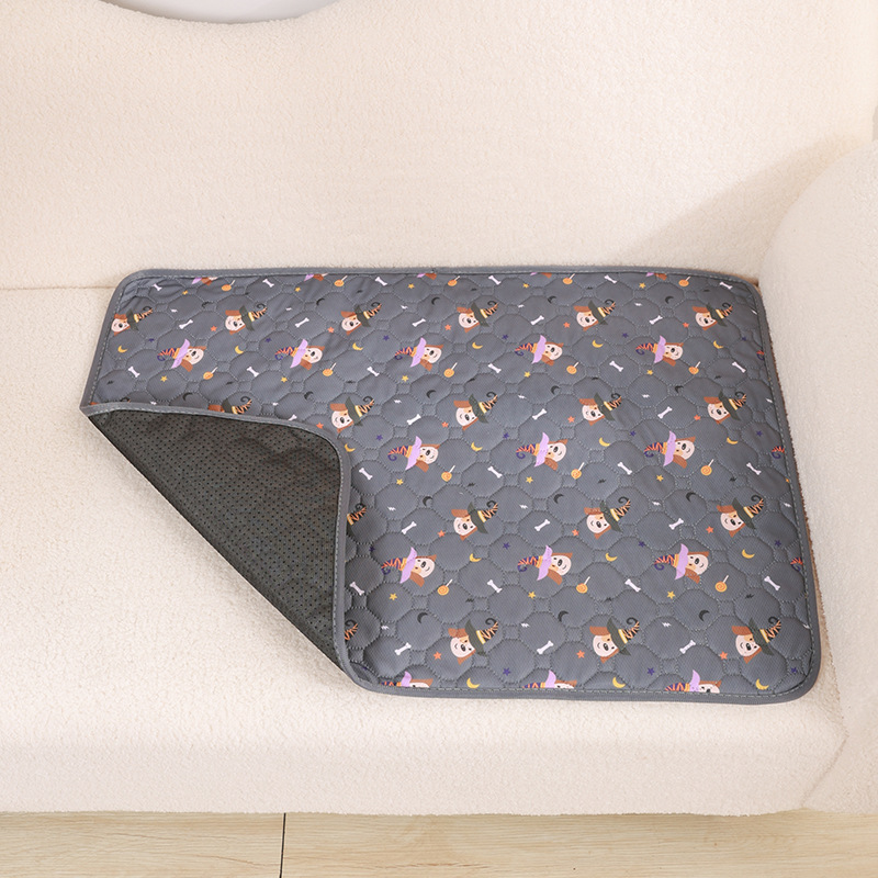 Waterproof Dog Bed Covers Pads Pet mat Blankets Suitable for Sofa Mattresses Car Travel