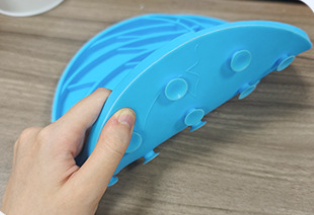 Custom Color Food Grade Silicone Pet Dog Slow Feeder Dog Lick Mat Bowl